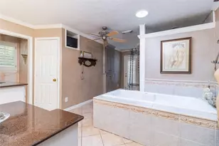 1401 Magnolia Ln, Houston, TX 77339 - Photo 19