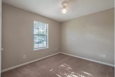 10233 Azalea Vlg Village, Houston, TX 77088 - Photo 13