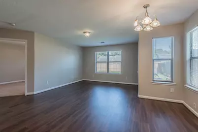 10233 Azalea Vlg Village, Houston, TX 77088 - Photo 3