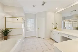 3660 Timberside Cir Dr, Houston, TX 77025 - Photo 7