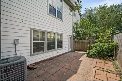 10722 Clearview Villa, Houston, TX 77025 - Photo 27