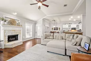 1106 Commons Waterway Dr, Huffman, TX 77336 - Photo 13