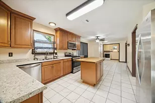 11534 Cypresswood Dr, Houston, TX 77070 - Photo 17