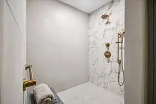 1401 Calumet St, Houston, TX 77004 - Photo 9