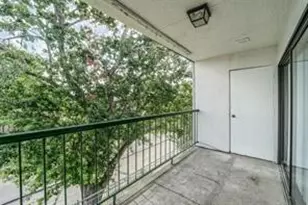 2822 S Bartell Dr, Houston, TX 77054 - Photo 11