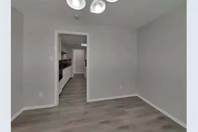 7506 Lemon Tree Circle, Houston, TX 77088 - Photo 5