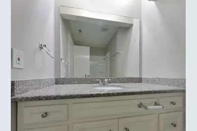 7506 Lemon Tree Circle, Houston, TX 77088 - Photo 17