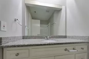 7506 Lemon Tree Cir, Houston, TX 77088 - Photo 17