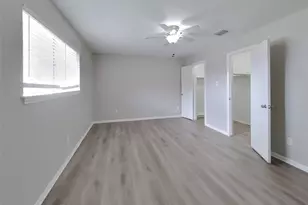 7506 Lemon Tree Cir, Houston, TX 77088 - Photo 9
