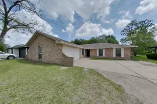 7506 Lemon Tree Cir, Houston, TX 77088 - Photo 1