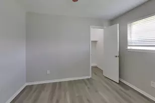 7506 Lemon Tree Cir, Houston, TX 77088 - Photo 15