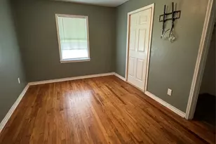 411 & 411 1/2 Humphrey Ave, Palacios, TX 77465 - Photo 15