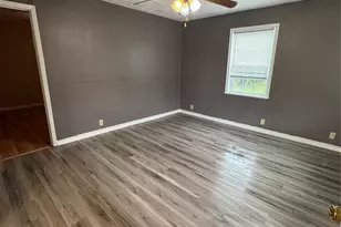 411 & 411 1/2 Humphrey Ave, Palacios, TX 77465 - Photo 25