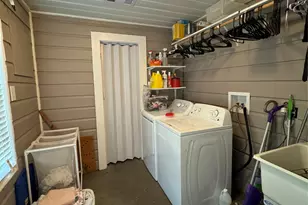 411 & 411 1/2 Humphrey Ave, Palacios, TX 77465 - Photo 19
