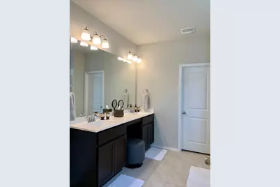 24207 Oakdale Hills Court, Spring, TX 77389 - Photo 13