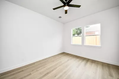 4338 Avron Drive #B, Stafford, TX 77477 - Photo 23