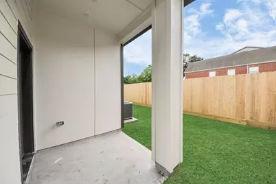 4338 Avron Drive #B, Stafford, TX 77477 - Photo 5