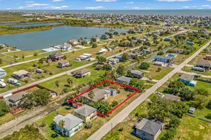 1115 W Canal Dr, Crystal Beach, TX 77650 - Photo 29