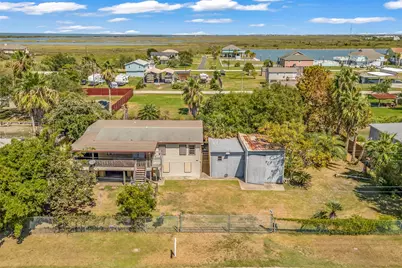 1115 W Canal Drive, Crystal Beach, TX 77650 - Photo 3