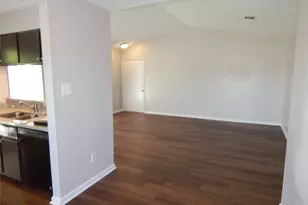 204 Northpointe Ave, La Grange, TX 78945 - Photo 7