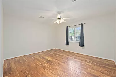 9809 Condor Drive, Conroe, TX 77385 - Photo 11