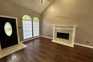 443 N Rivershire Dr, Conroe, TX 77304 - Photo 3
