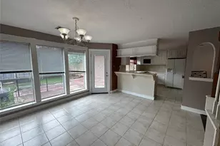 443 N Rivershire Dr, Conroe, TX 77304 - Photo 5