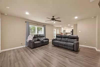 12110 Essenbruk Drive, Houston, TX 77066 - Photo 11