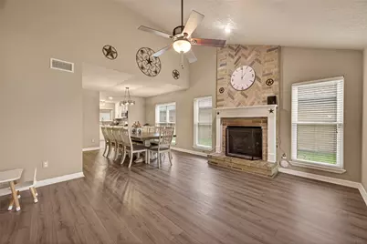12110 Essenbruk Drive, Houston, TX 77066 - Photo 5