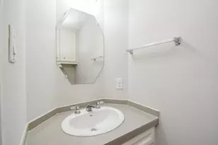 3626 Main Plaza Dr, Houston, TX 77025 - Photo 19