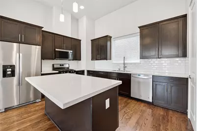 3413 Kensington Yellow Place, Houston, TX 77008 - Photo 9