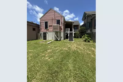 1319 Postoffice, Galveston, TX 77550 - Photo 21