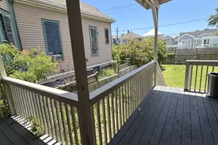 1319 Postoffice, Galveston, TX 77550 - Photo 19