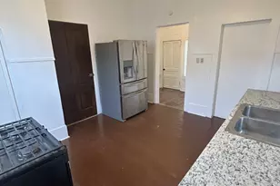 1319 Postoffice, Galveston, TX 77550 - Photo 15