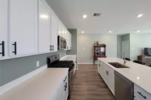 9319 Pavonia Fawn Dr, Baytown, TX 77521 - Photo 17