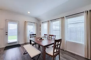 9319 Pavonia Fawn Dr, Baytown, TX 77521 - Photo 19