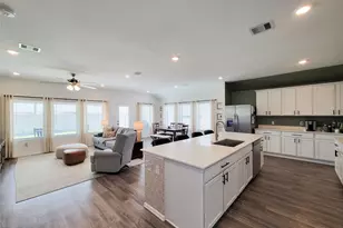 9319 Pavonia Fawn Dr, Baytown, TX 77521 - Photo 15
