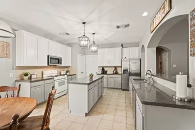 10407 Five Oaks Court, Missouri City, TX 77459 - Photo 11