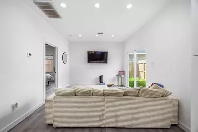 8614 Peachtree Street #A, Houston, TX 77016 - Photo 3