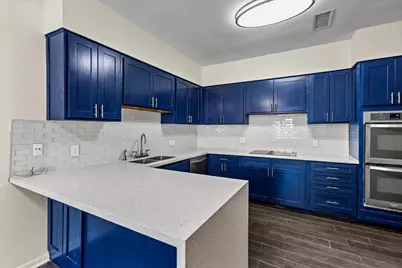 402 Tuam Street #7, Houston, TX 77006 - Photo 3