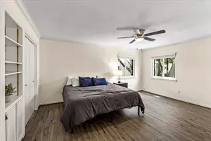 402 Tuam St, Houston, TX 77006 - Photo 15