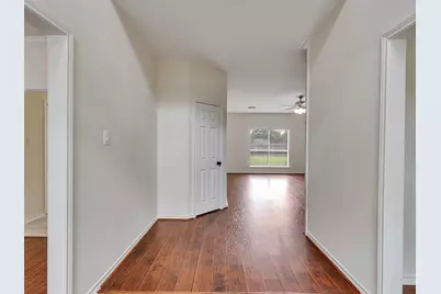 4510 Chestnut Meadow Drive, Sugar Land, TX 77479 - Photo 3