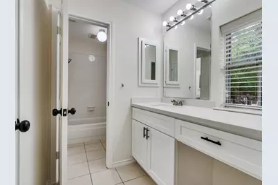 4510 Chestnut Meadow Drive, Sugar Land, TX 77479 - Photo 33