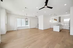 1747 Ojeman Spring Ln, Houston, TX 77055 - Photo 5