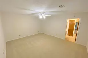 15102 Lakeview Dr, Jersey Village, TX 77040 - Photo 25