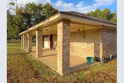 15102 Lakeview Dr, Jersey Village, TX 77040 - Photo 5