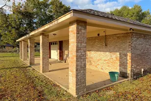 15102 Lakeview Dr, Jersey Village, TX 77040 - Photo 5