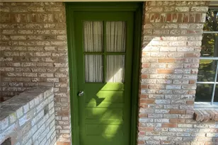 15102 Lakeview Dr, Jersey Village, TX 77040 - Photo 31