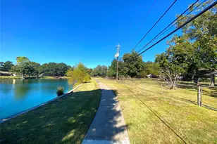 15102 Lakeview Dr, Jersey Village, TX 77040 - Photo 37