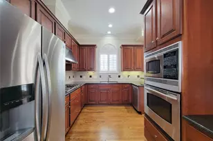 2614 Wroxton Rd, West University Place, TX 77005 - Photo 13